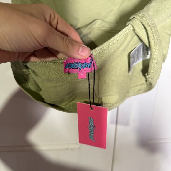 Edikted Green Open Back Top Short Sleeve Size Medium NWT - Picture 6 of 8
